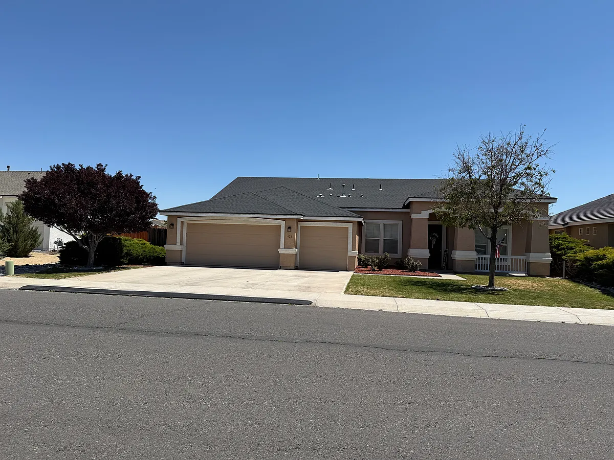 Building Photo - 428 Sapphire Way