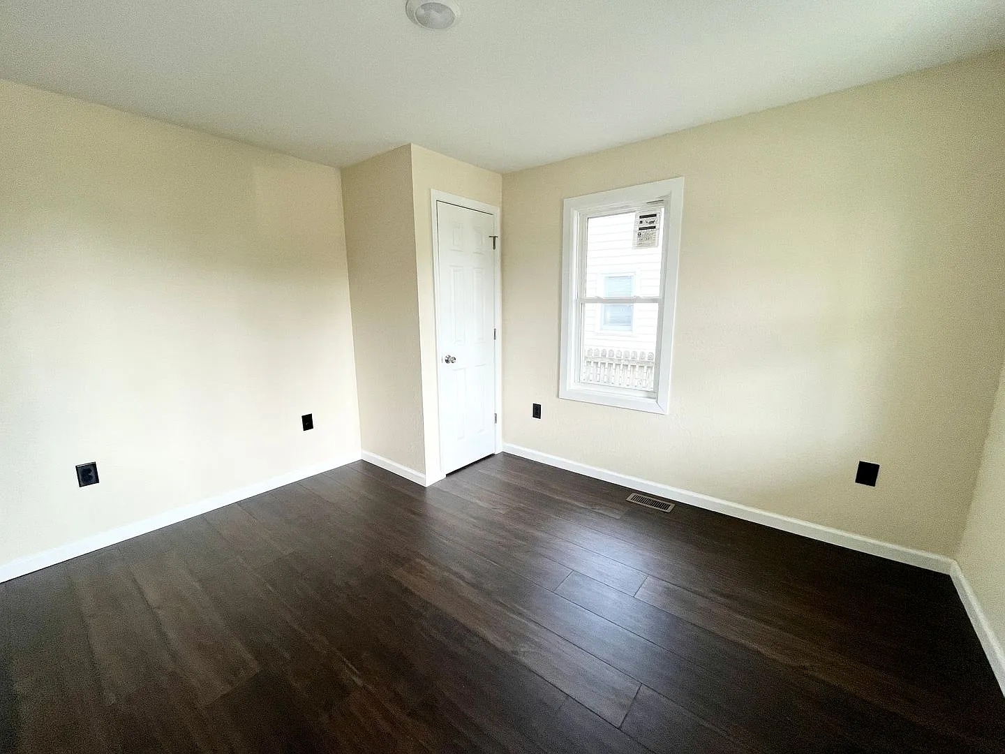 309 Harney Street — Photo 3