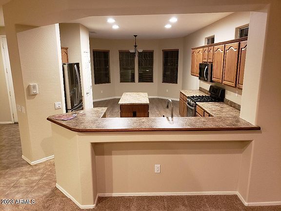 4th image of 20800 N BARBERRY Lane