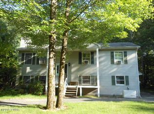 103 Elk Ct, Dingmans Ferry, PA 18328