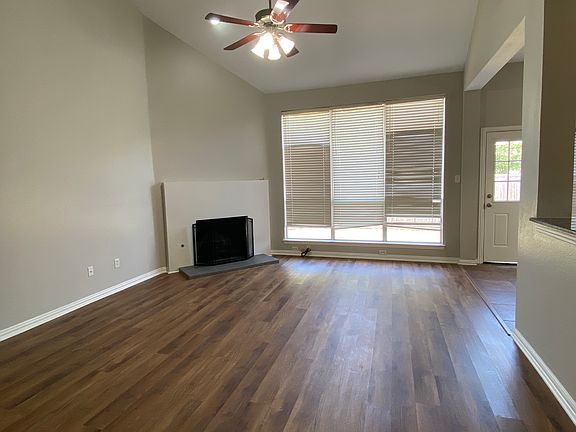 5th image of 1544 Commerce Dr