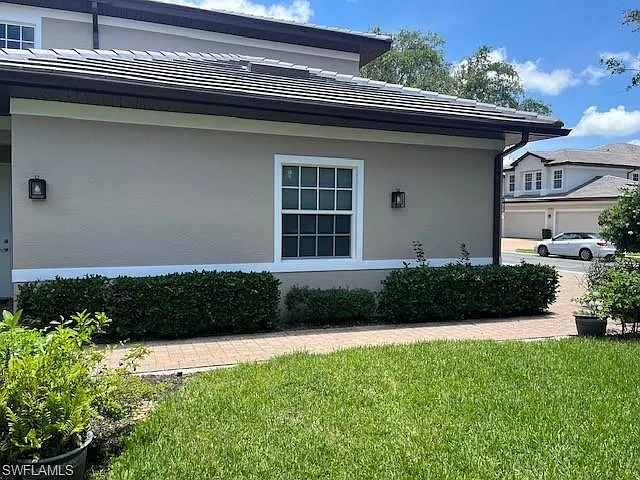 7842 Hawthorne Dr #1703 — Photo 37
