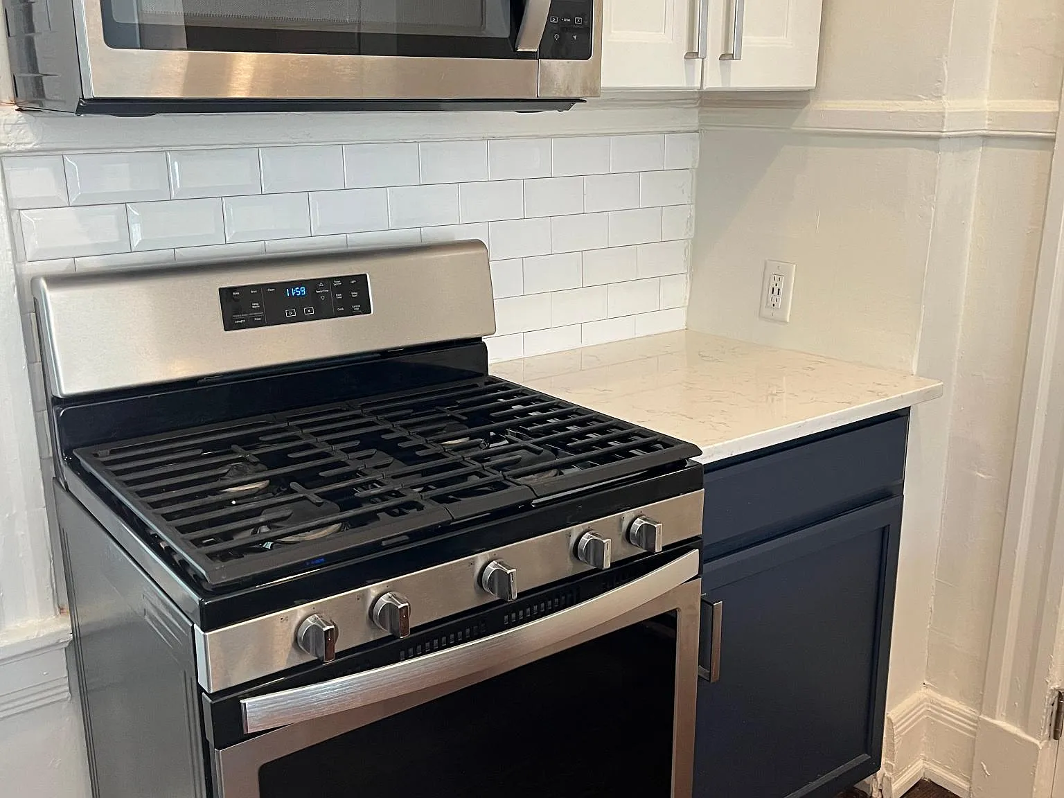 3910 Forest Ave — Photo 4