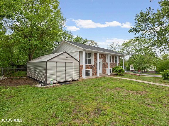 3rd image of 5108 Woodway Dr