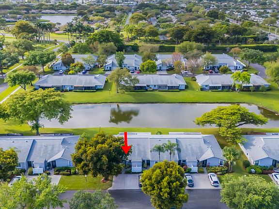 3rd image of 8948 Meadowlark Way