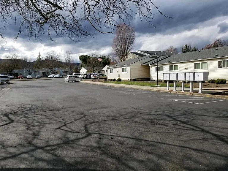 233 Eva Way #233 — Photo 2
