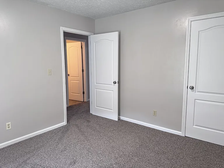 203 Melodie Dr — Photo 17