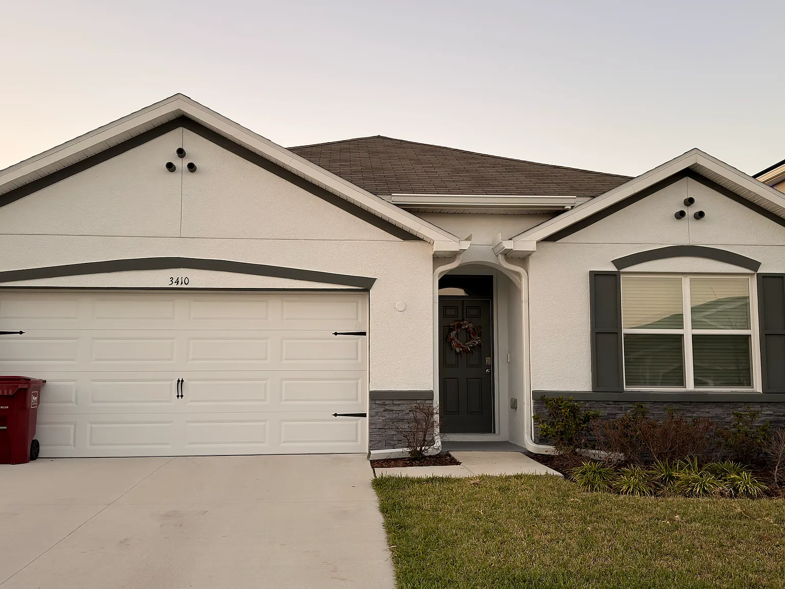 4 bed, 1828 sqft, $2,700 — Photo 1