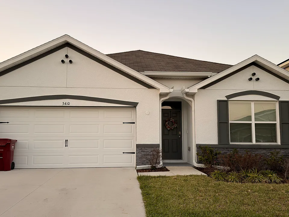 3410 Ivy Hollow Dr