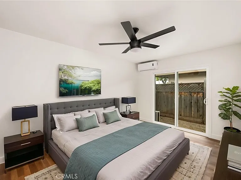 780 N Shattuck Pl — Photo 17
