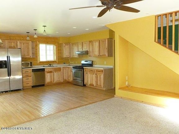 3rd image of 922 Starling Ct