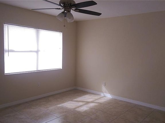 5th image of 505 Leeland Heights Blvd W