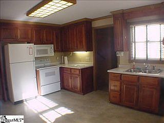 3rd image of 109 Harrisburg Dr #203