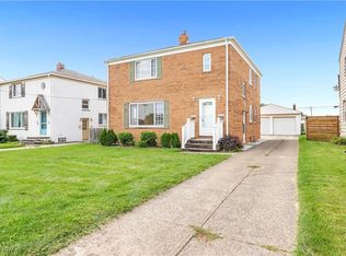 3340 W 210th St, Fairview Park, OH
