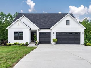 214 Grand Rapids Ln, Edwardsville, IL 62025