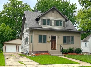 607 9th St NW, Austin, MN 55912