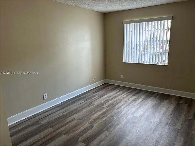301 SW 86th Ave #102 — Photo 18