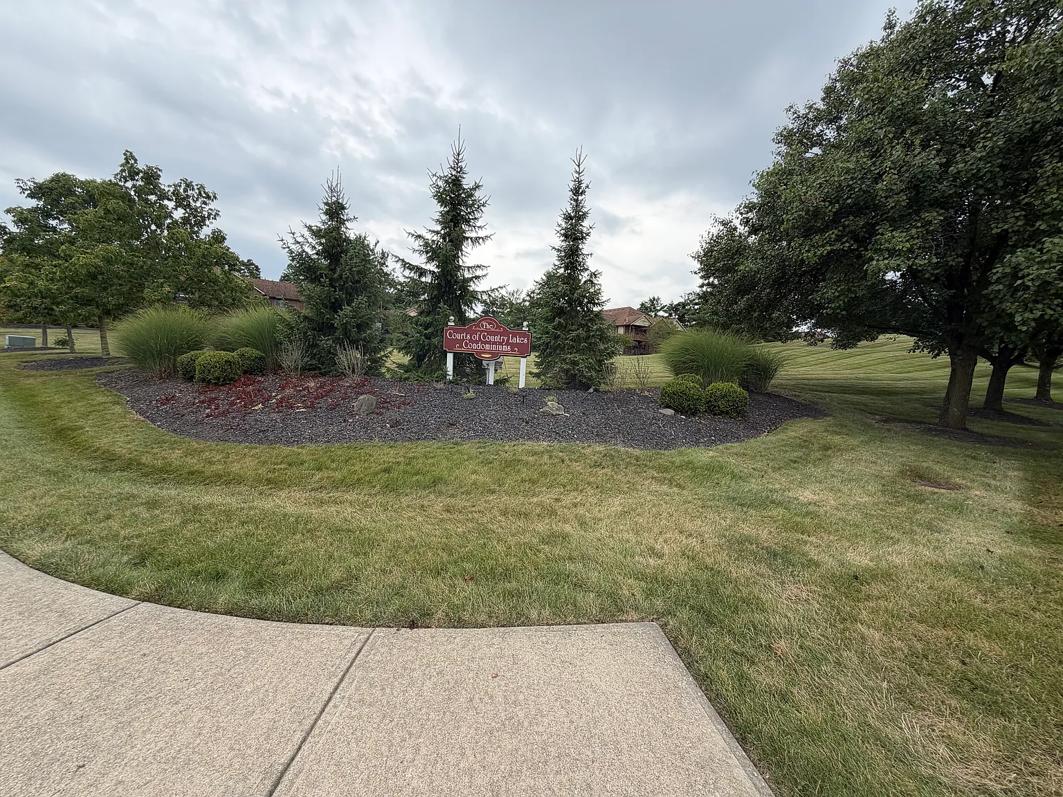 2 bed, 1160 sqft, $2,000 — Photo 2