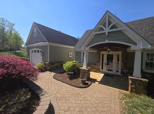 255 Plantation Dr, Penhook, VA