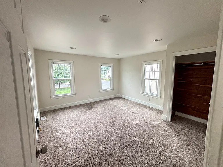Bedroom #1