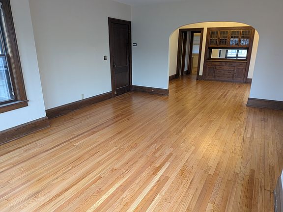 5th image of 2122 Dayton Ave APT 2