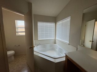 4517 Sydney Ln, Stockton, CA 95206