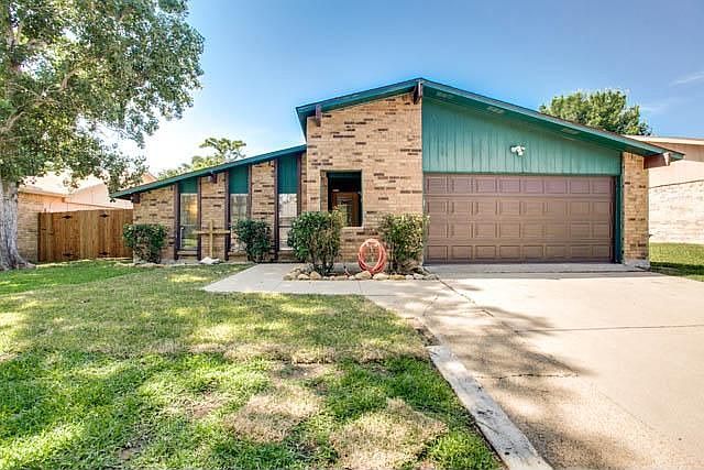 1st image of 4108 Staghorn Cir S