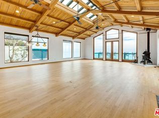 3916 Rambla Orienta St, Malibu, CA 90265