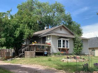 601 W Warren Ave, Newcastle, WY 82701