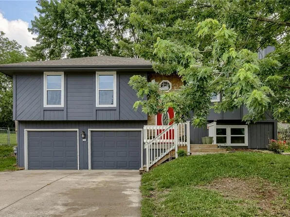 10811 N Harrison St, Kansas City, MO 64155