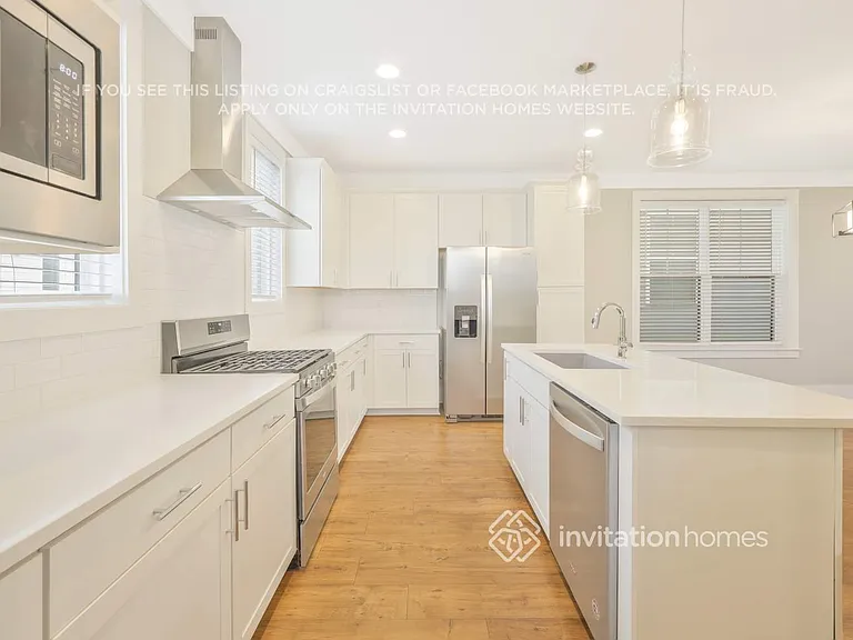 647 Vernon Ave #406 — Photo 8