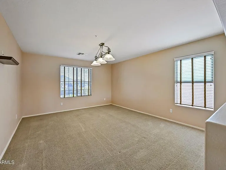 7102 W Katharine Way — Photo 14