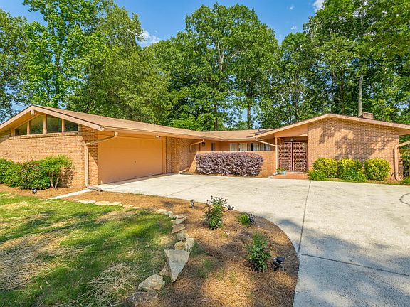 2nd image of 2242 Peterson Dr