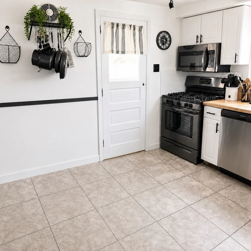 3 bed, 1088 sqft, $2,250 — Photo 3