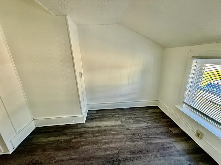 200 W State St #3 — Photo 9