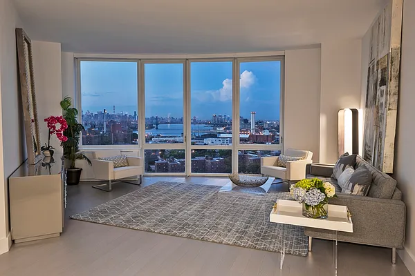 Rented by Red Apple Group | media 25