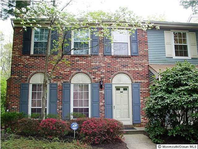 1st image of 206 Camelot Ct