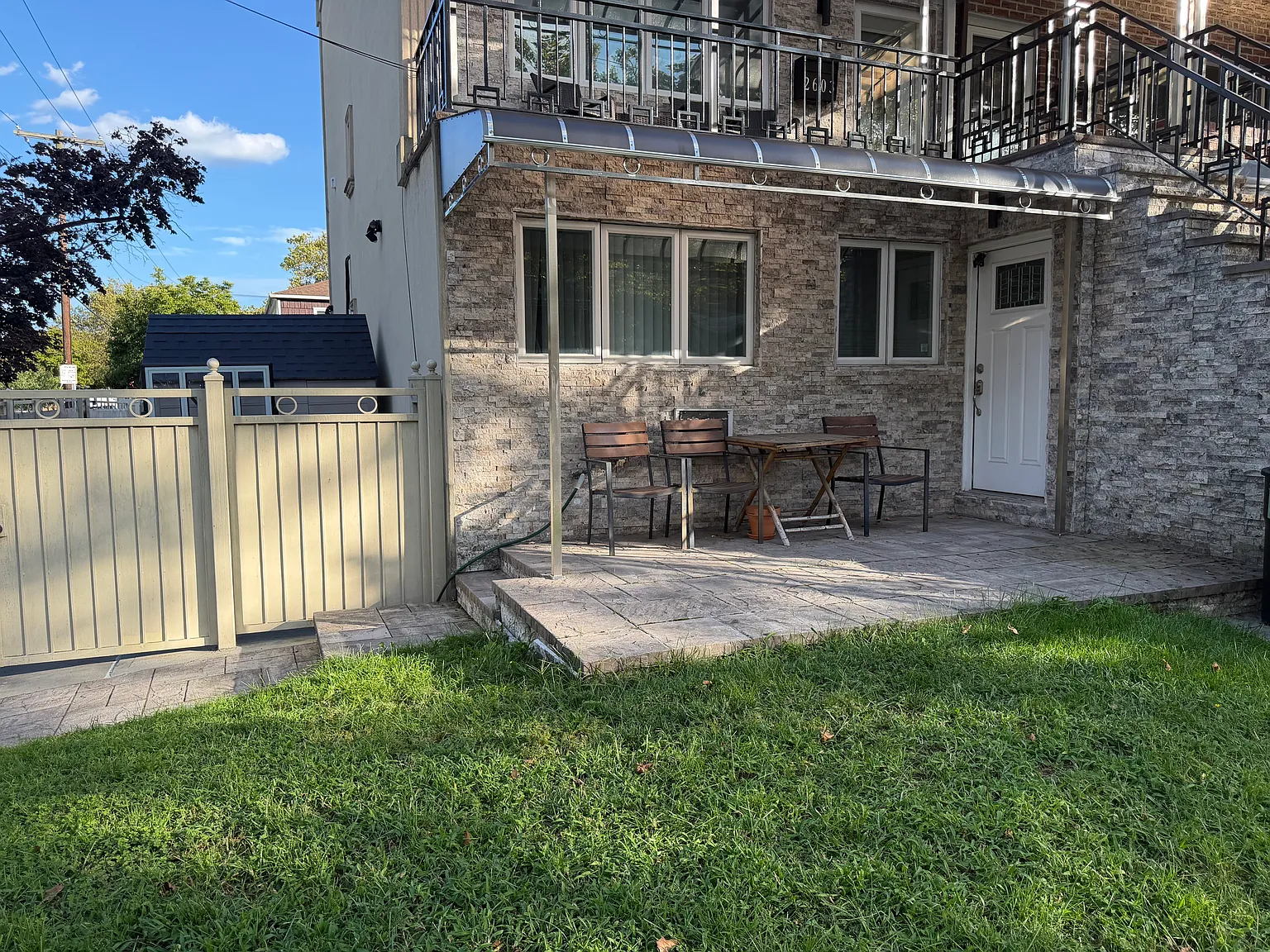 2 bed, $2,500 — Photo 2