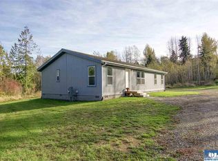 1754 W Courtney Rd, Port Angeles, WA 98363