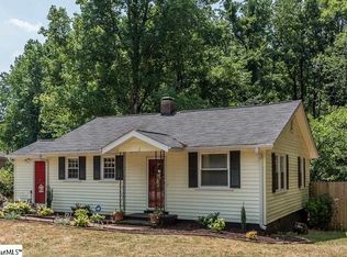 2 Hall Rd, Greenville, SC 29609