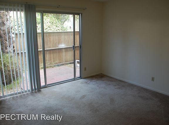 4th image of 419 W Islay St APT 04