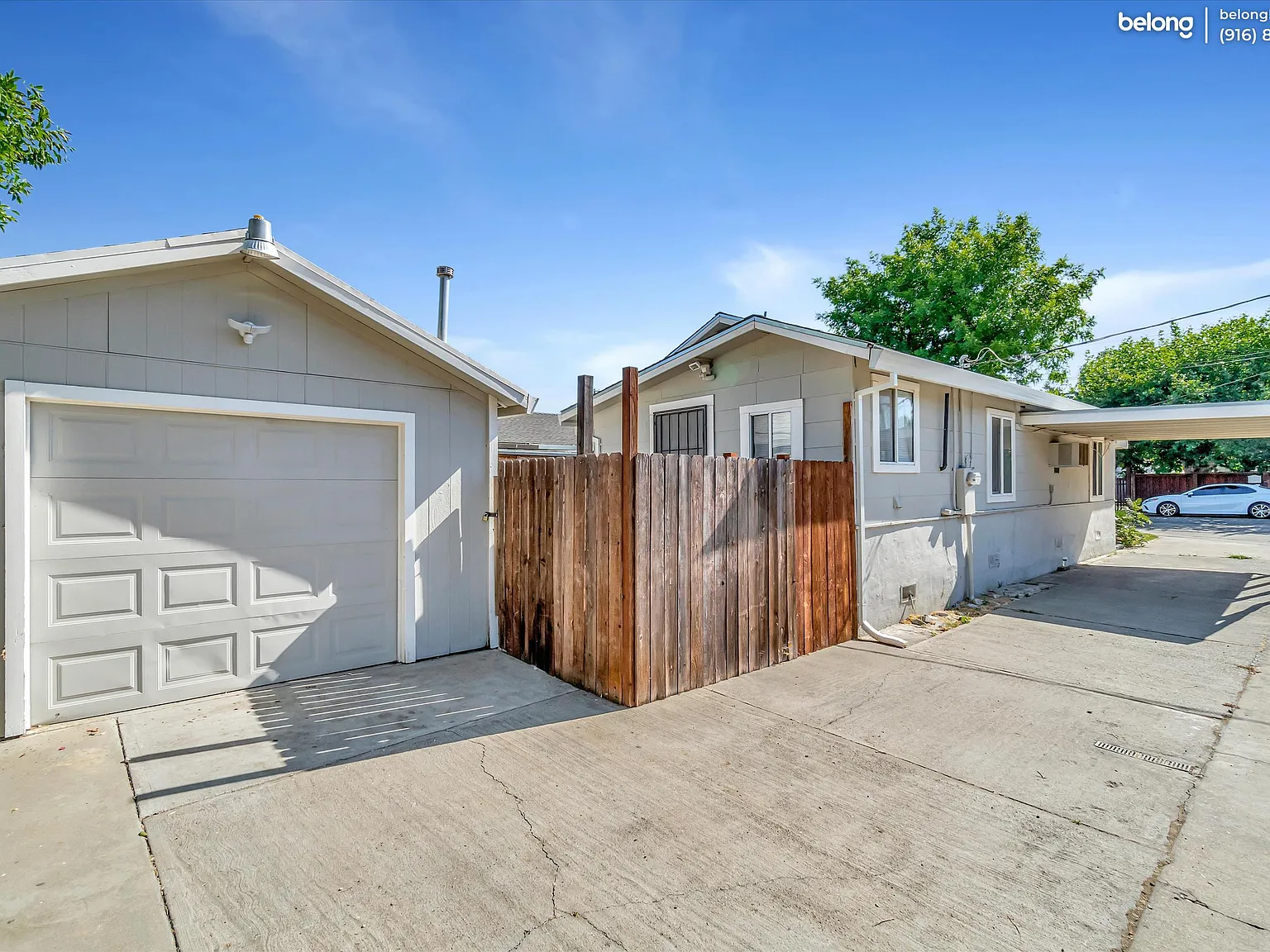 2 bed, 1.0 bath, 805 sqft, $1,825 — Photo 2