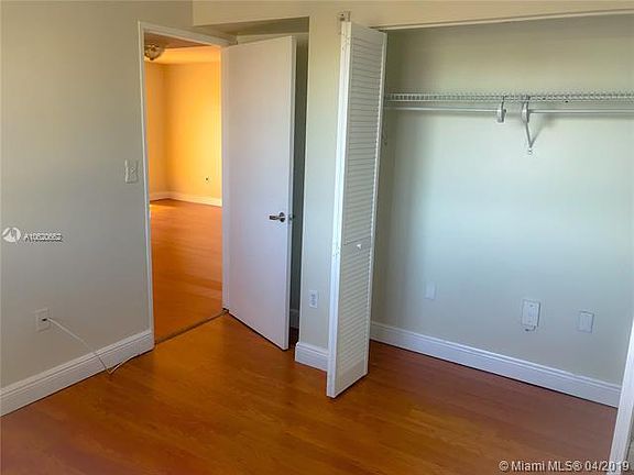 4th image of 498 SW 2nd St