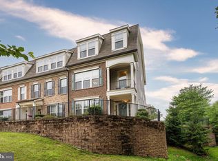 5951 Clapton Ct, Alexandria, VA 22310