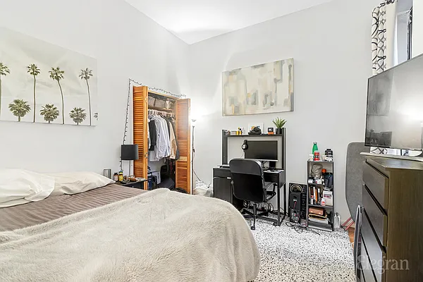 Rented by (Legacy) Elegran | media 4