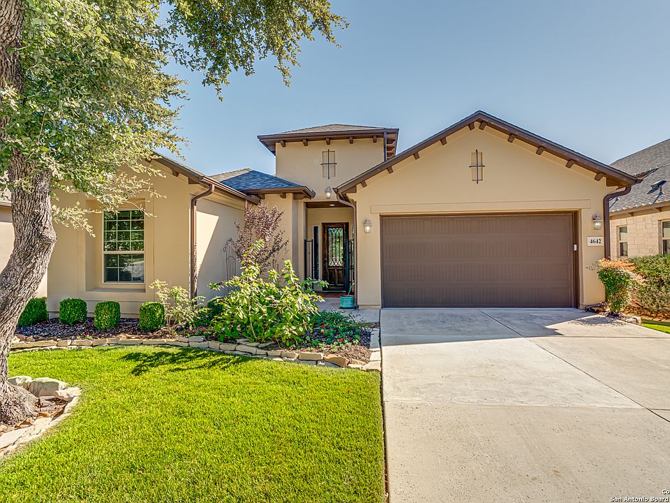 1st image of 4642 AMOROSA WAY