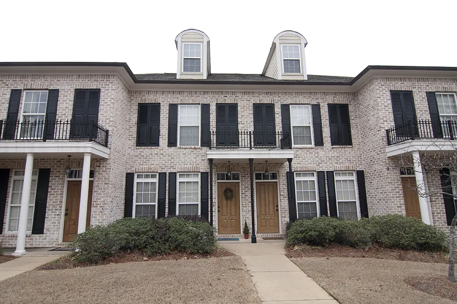 Photo 2 of 2 - 2206 Anderson Rd #802 - Oxford, MS Building Photo - 2206 Anderson Rd #802