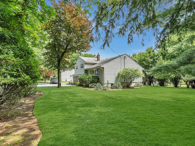 516 Knickerbocker Rd — Photo 18