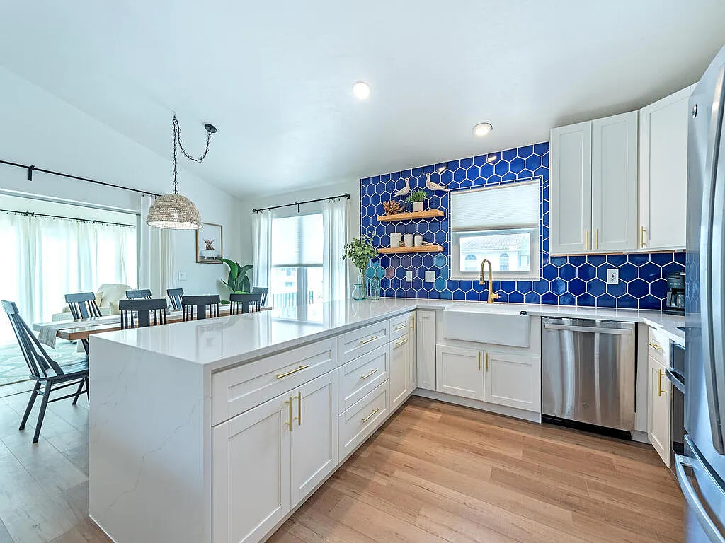 3 bed, 1456 sqft, $5,000 — Photo 3