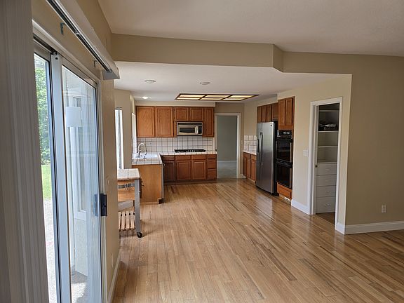 5th image of 3121 Sonoma Valley Dr